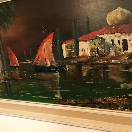 Casa Printre Gradini בראשוב