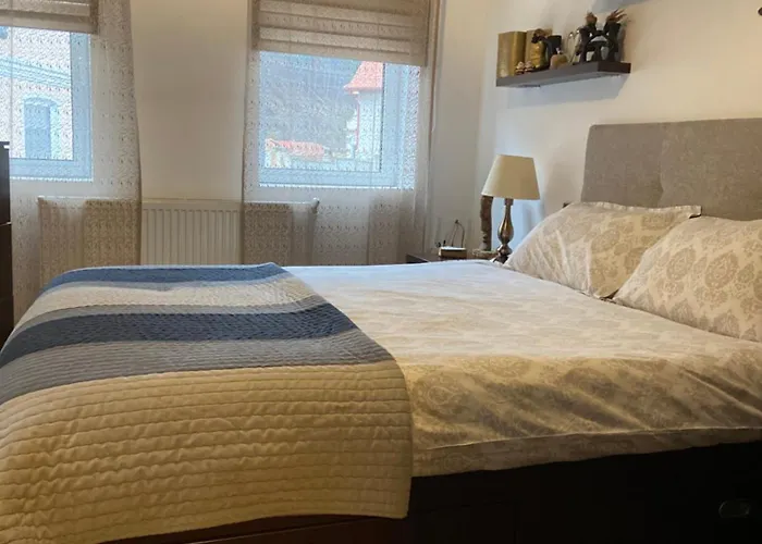 Villa Casa Printre Gradini